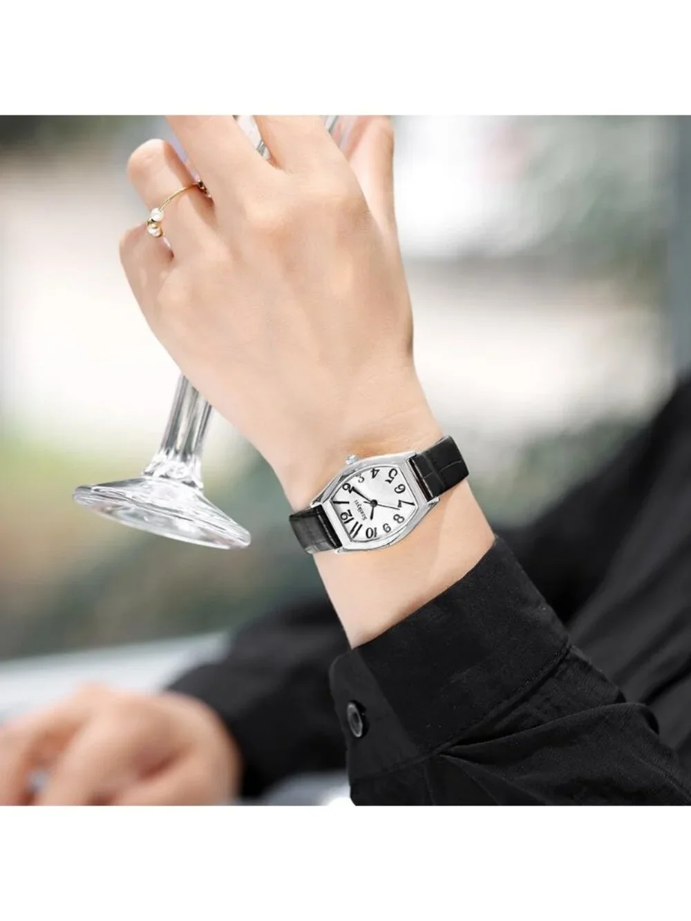 Women's Black-Silver Barrel-Shaped Easy Read Arabic Numerals Dress Wrist Watch